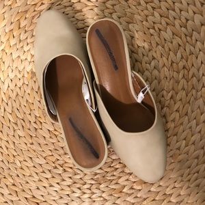 Universal Thread Shoes - Universal Thread - mule heels sz 6.5 Universal Thread Shoes - Universal Thread - mule heels sz 6.5
